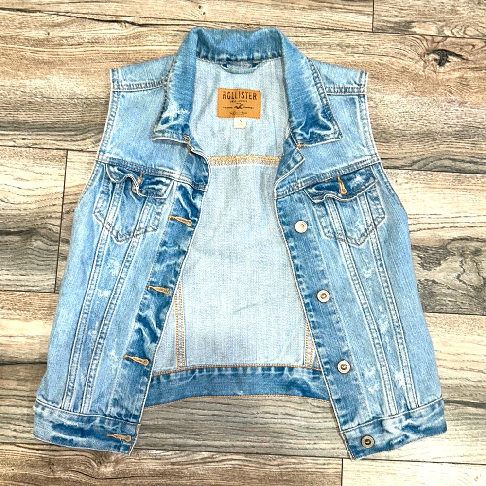 Hollister Denim Vest Size Small